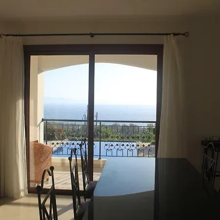 Villa Martika Luxury Overlooking The Sea Agia Marina (Northern Cyprus)