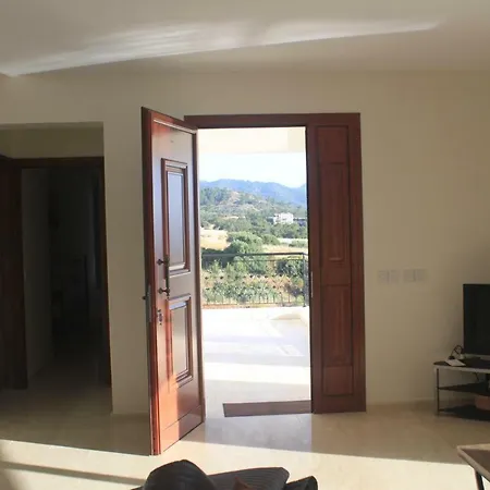 Martika Luxury Overlooking The Sea Villa *