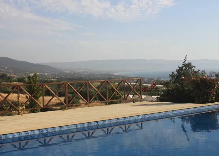 Martika Luxury Overlooking The Sea * Agia Marina (Northern Cyprus)