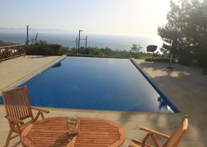 Martika Luxury Overlooking The Sea Agia Marina (Northern Cyprus)