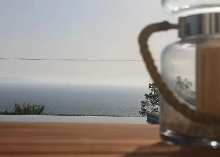 Martika Luxury Overlooking The Sea Villa