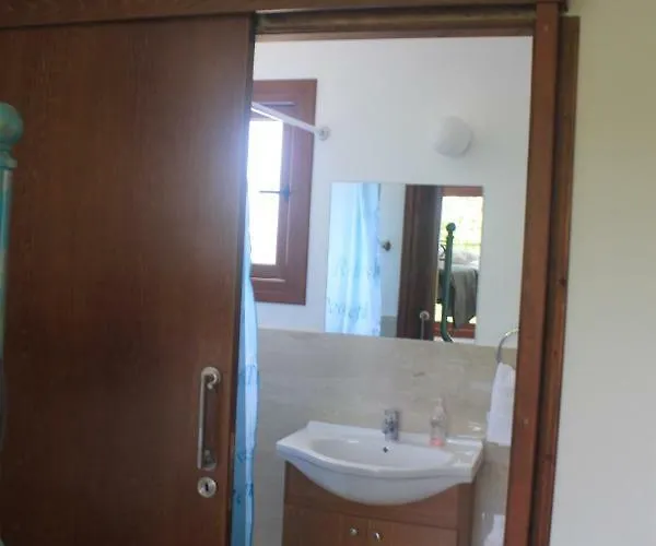 Villa Martika Luxury Overlooking The Sea Agia Marina (Northern Cyprus)